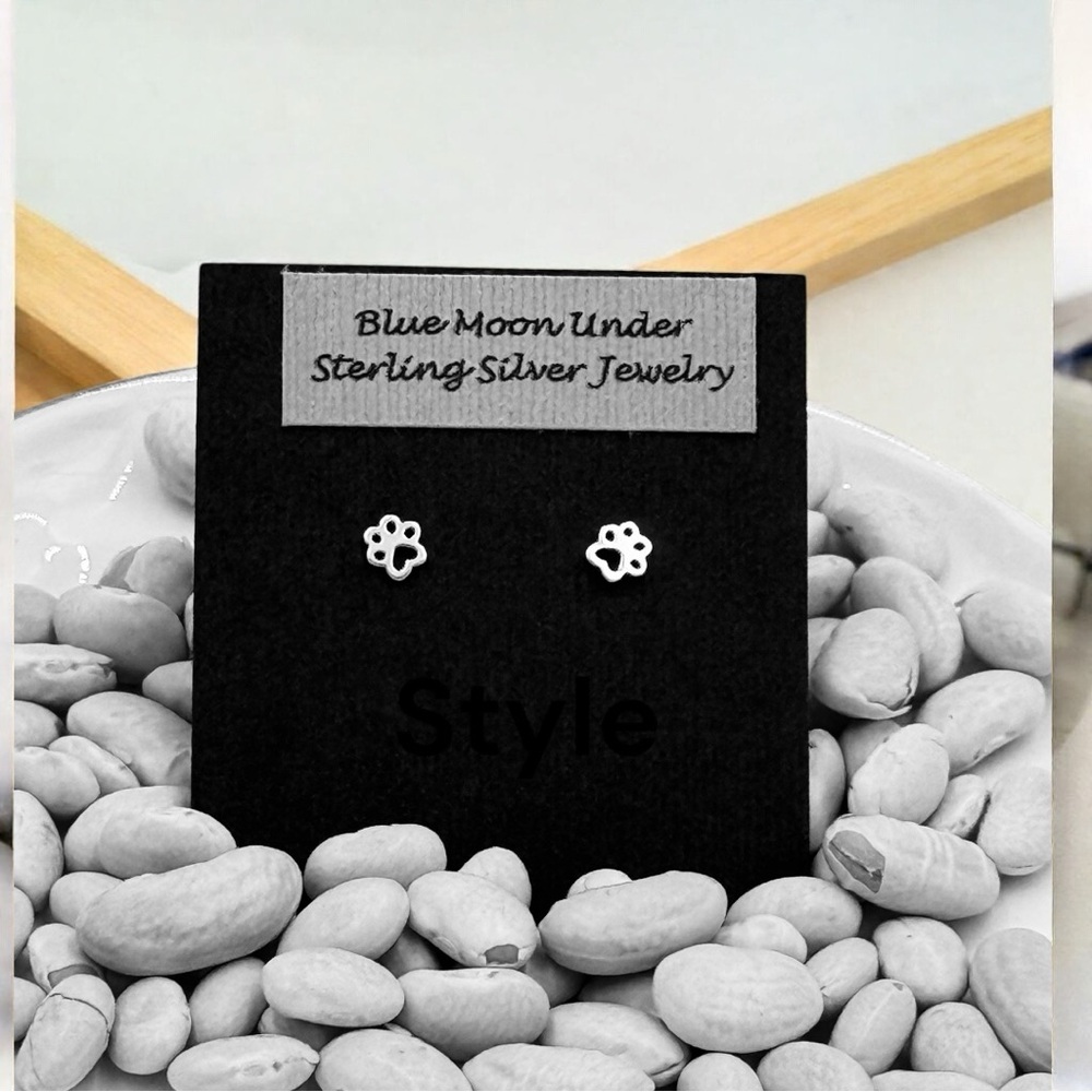 .925 Sterling Silver Tiny Paw Stud Earrings! NEW!